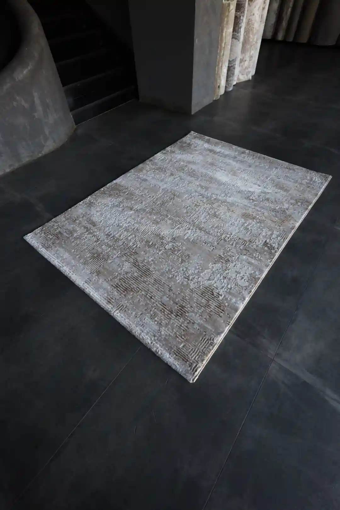 MODERN STYLE CARPETS